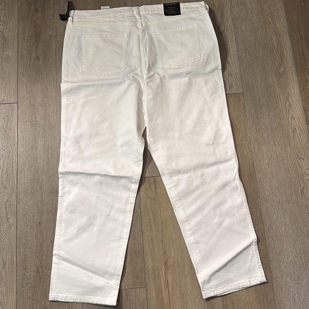 NWT! Banana Republic Women’s White Slouched Ankle Jean - Size 33/16 🩷 - Picture 6 of 6